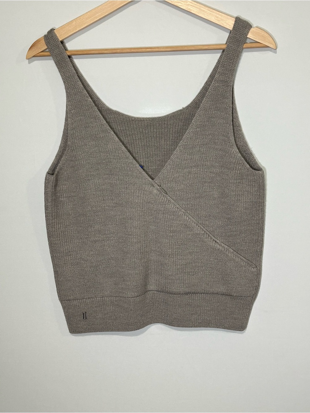 Kit and Ace Merino Wool Wrap Front Knit Tank Top Taupe S - Picture 2 of 13